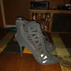 Black Anne Michelle heels